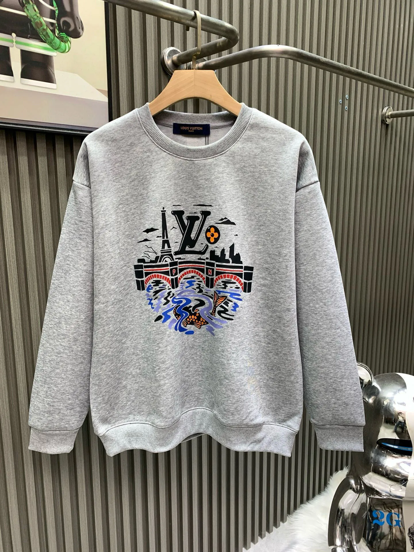 🅿️250 🀄️ Louis Vuitton Louis Vuitton 1*v25 new printed pullover round neck sweatshirt 400g pure cotton ➕ silver fox velvet Customized 400g same vat dyed fabric, very comfortable to touch, the latest brick cabinet synchronization for autumn and winter, trendy and wide, classic version for men and women, fashionable and individual, super versatile and good-looking, very suitable for both men and women, a must-have item for everyone